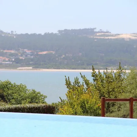 Ferienhaus Nadadouro Ocean Breeze House